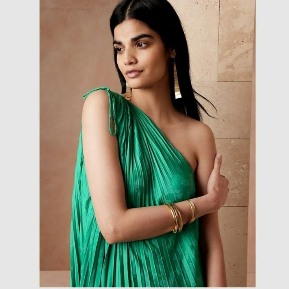 Banana Republic Radiant One-Shoulder Top Green